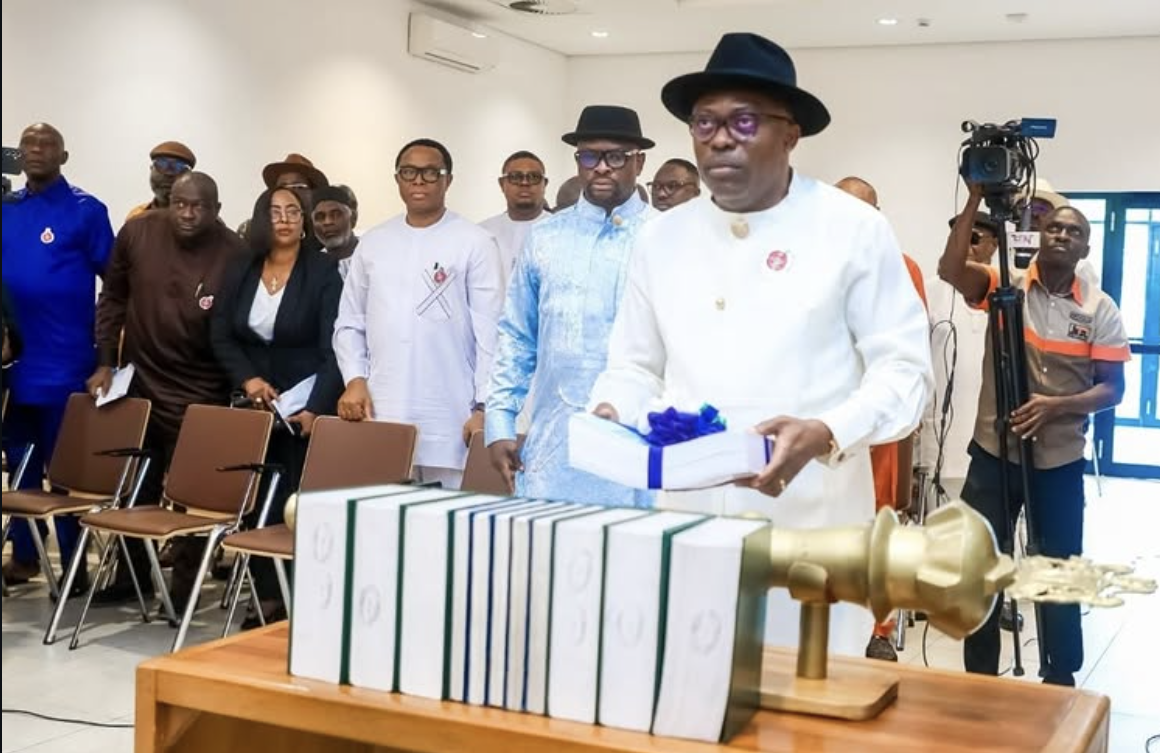 16 Rivers assembly members, speaker leave PDP for APC