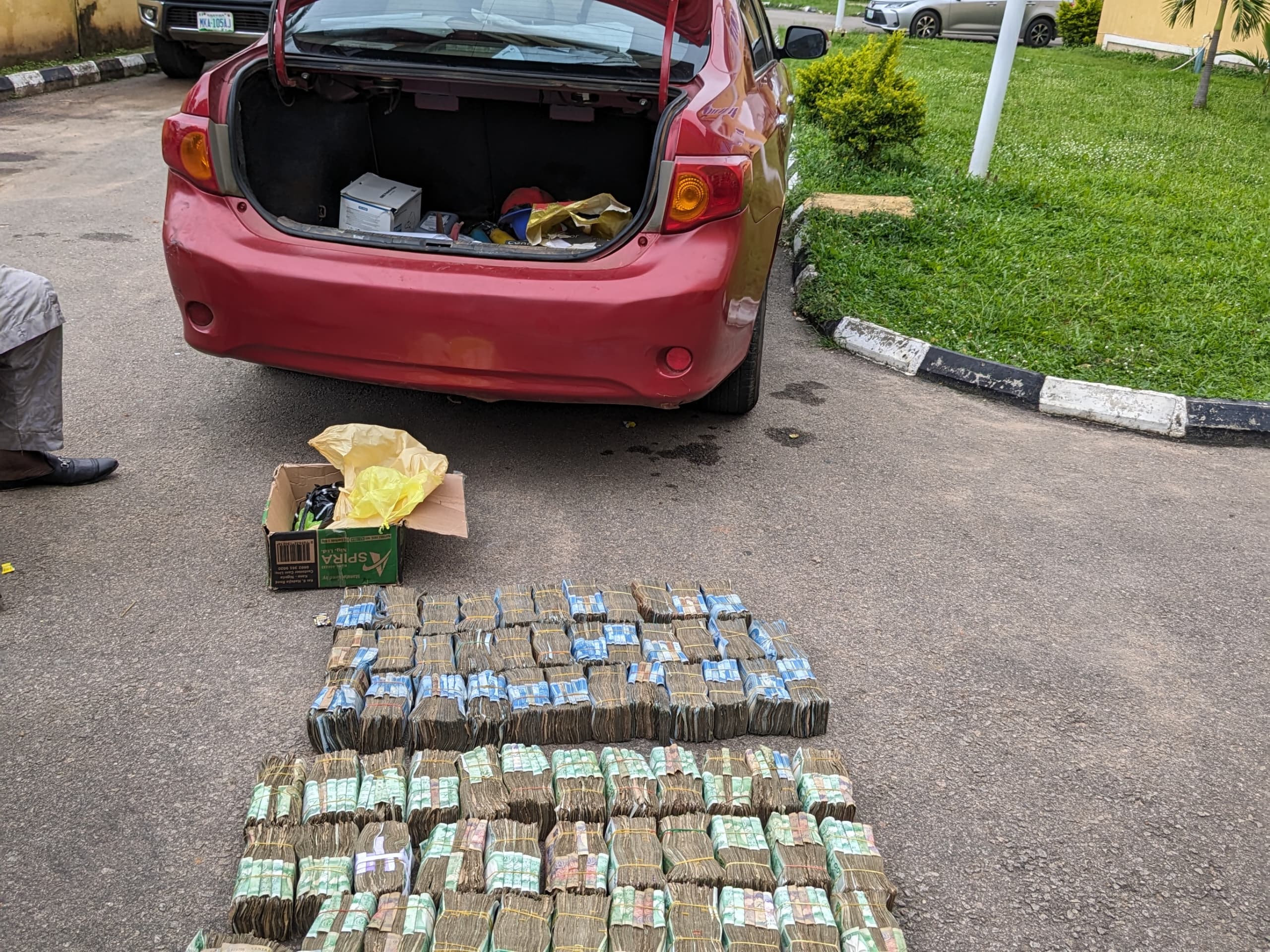 Police in Collaboration with Other Security Agencies Arrested Suspects, Recovered 25,963,000