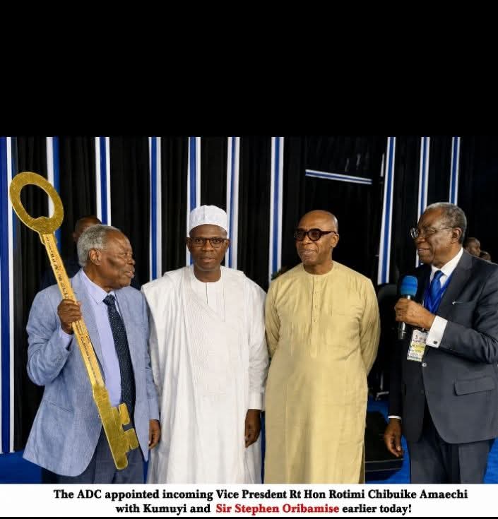 Kumuyi Presents 'Key Of Power' To Amaechi At Deeper Life Retreat
