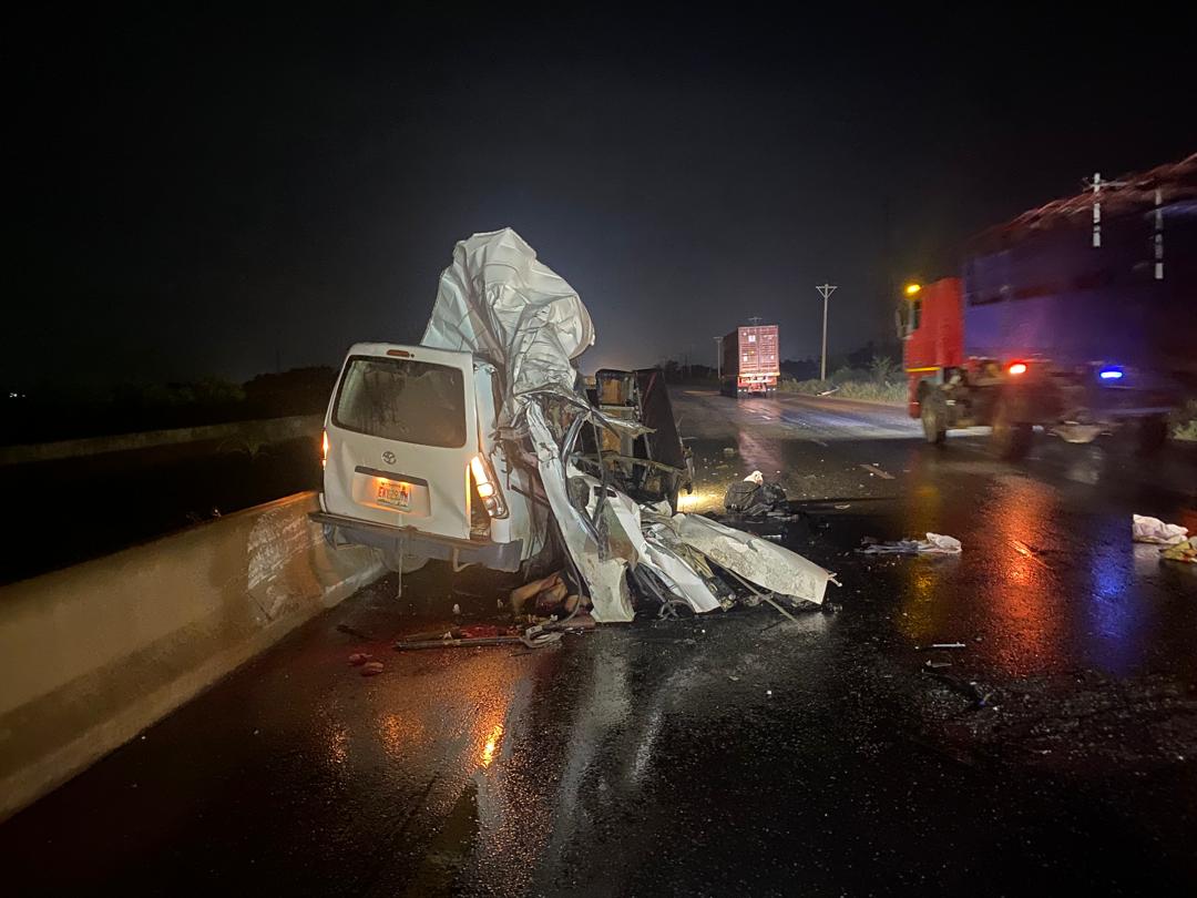 Dangote Sinotruk Truck Crashes Into 18-Passenger Toyota Hiace Bus, 10 Die