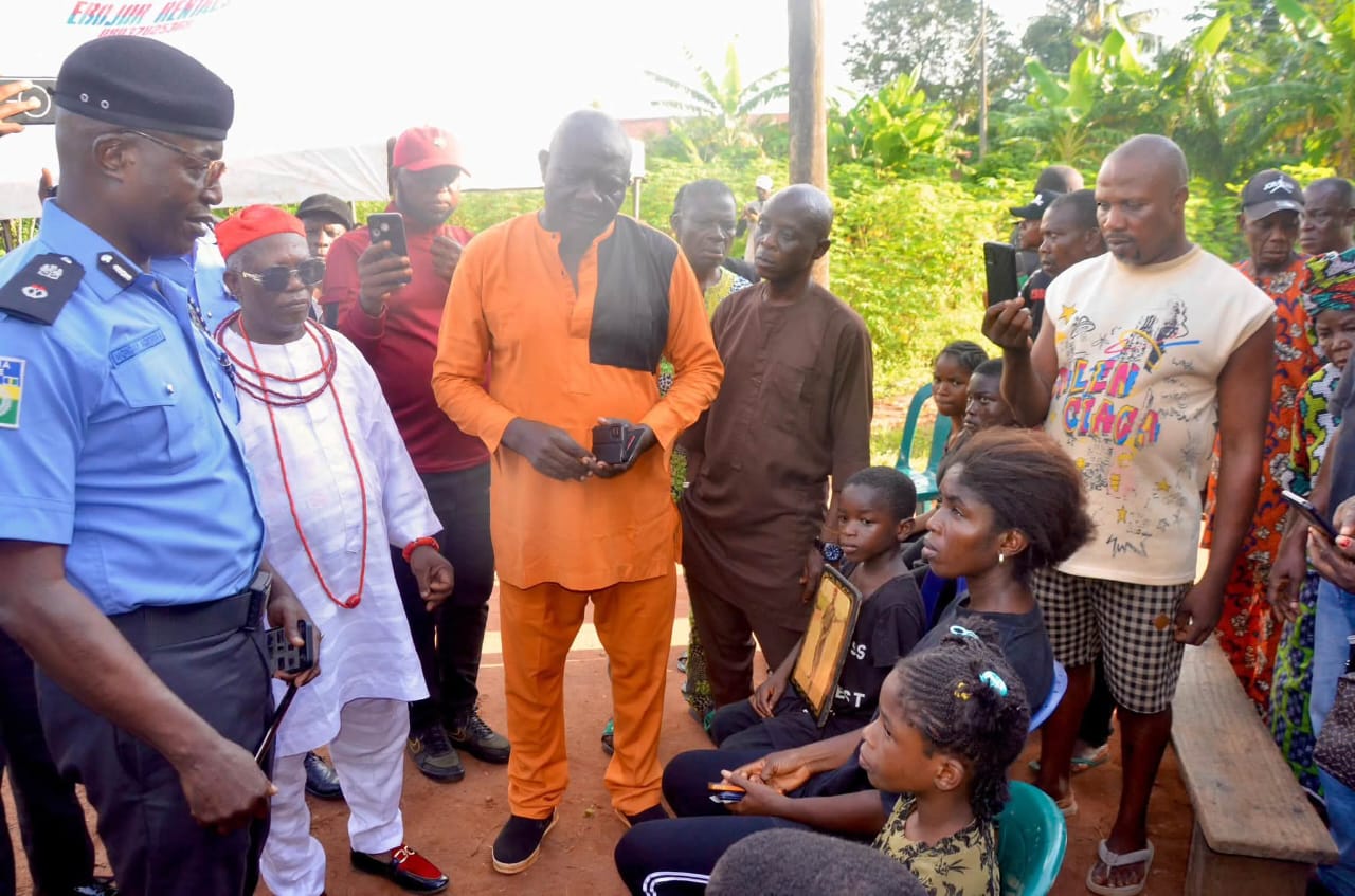 Edo Police Commissioner Visits Family Of Dead Vigilante