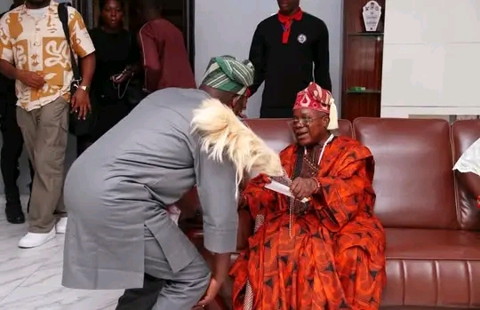 Lekki LCDA Announces Passing Oba Adebowale Adegbesan