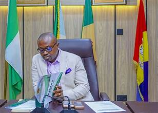 FG Risks Undermining National Security, Continues Welcoming Asylum Seekers, Harbour Refugees