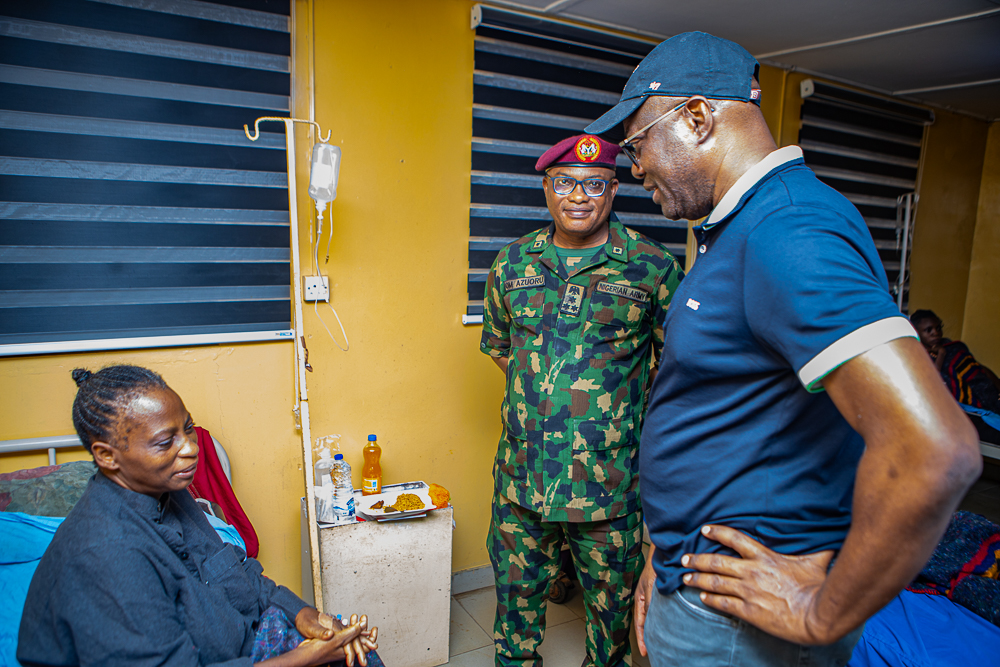 Makinde Visits Rescued Oriire Kidnapped Victims