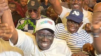 Okpebholo Mobilizes Defectors To Support Tinubu's Re-election