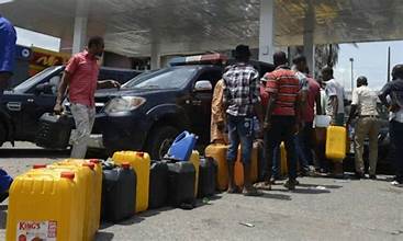Petrol Scarcity hits Katsina, Govt Bans Petrol Sales In Jerrycans