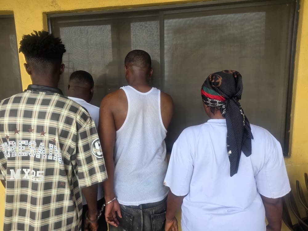 Police Bust Phone Snatching Syndicate, Confiscate 9 New Android Phone in Delta