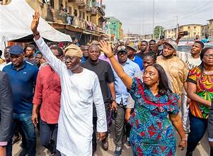 Sanwo-Olu, Wife Join Queue To Vote At APC Primary