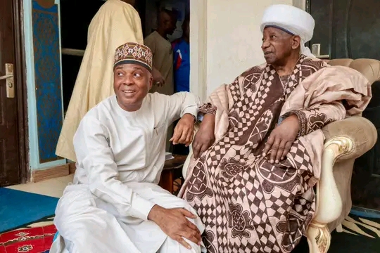 Saraki Visits Emir Of Ilorin, HRH Sulu-Gambari