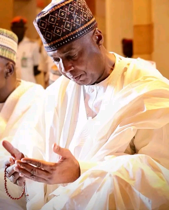 Saraki Greets Muslims At Ramadan