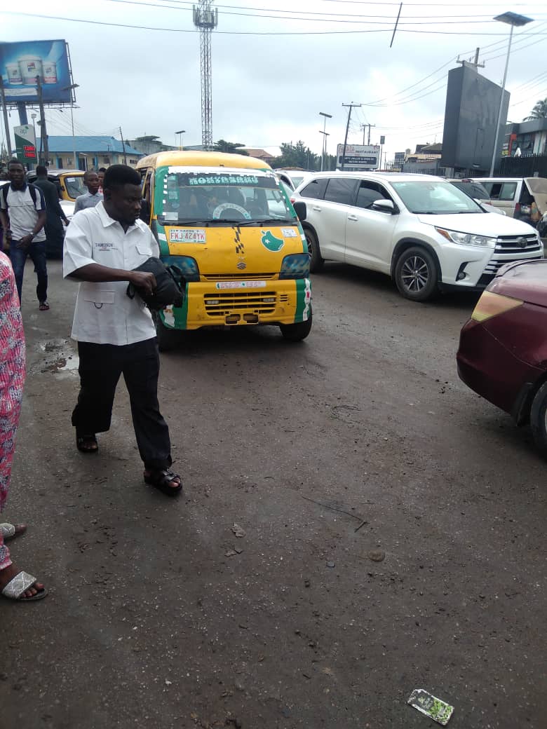 FRSC Recovers Lifeless Body of Trapped Victim, Rescue Two Injured Victims in Multiple-Crash On Lagos-Ibadan Expressway