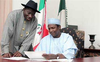 Jonathan Honours Umaru Musa Yar'Adua 16 Years After