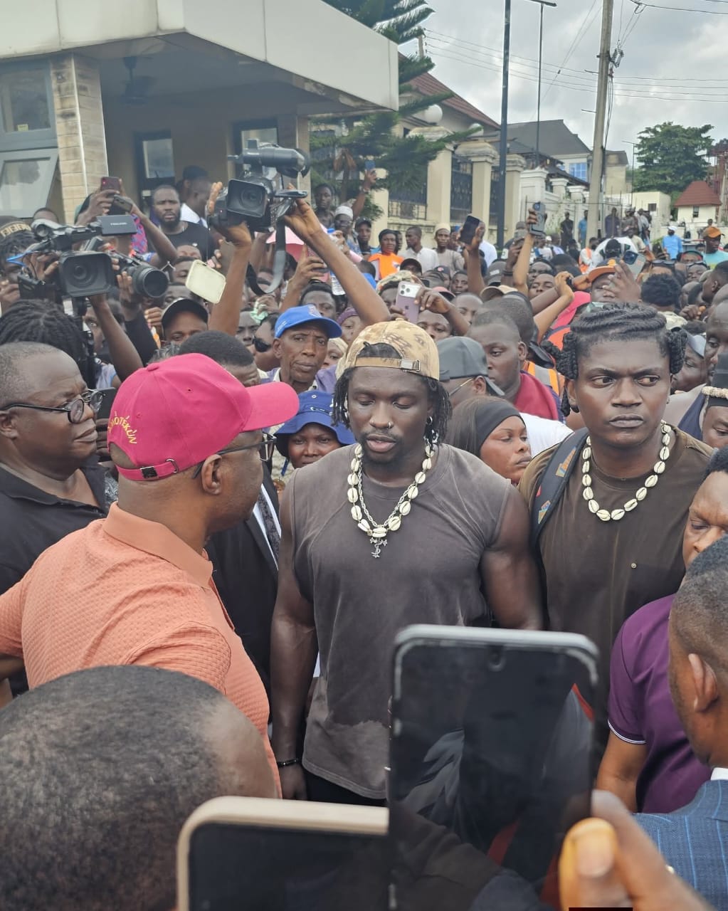 VDM Leads Protest To Gov Makinde